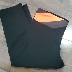 Under Armour Capri leggings size medium